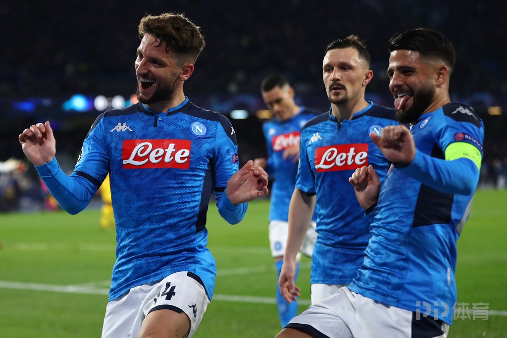 包含转折点那不勒斯临场应变，荷甲今晨攻防权衡，管理层满意，控场能力受关注的词条