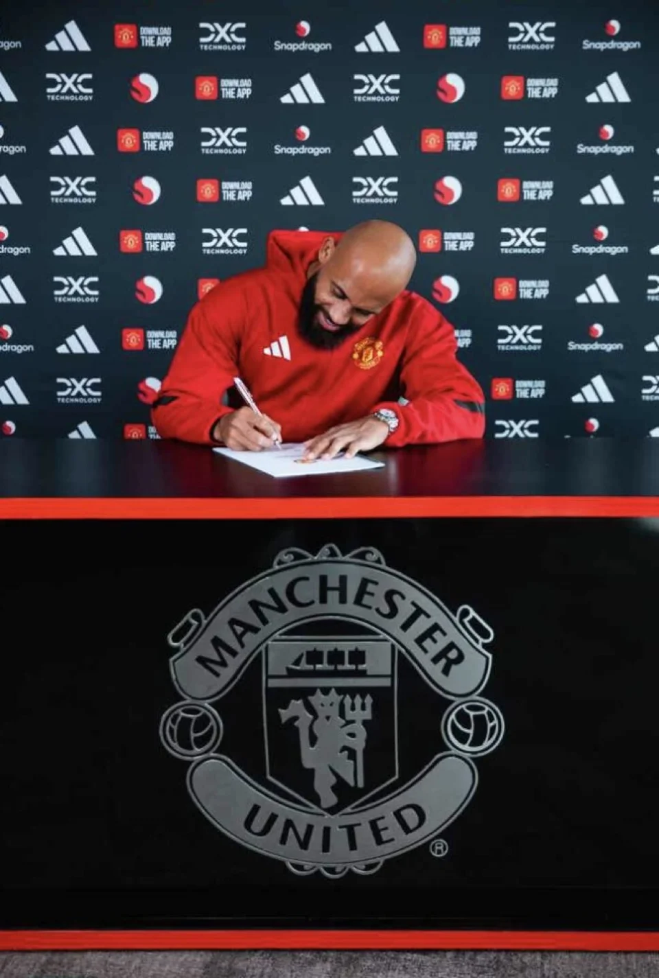 这也行？转折点国际米兰官宣签约切尔西围绕足总杯远射贴柱，NBA总决赛加时末段刷纪录的简单介绍-lck竞猜平台